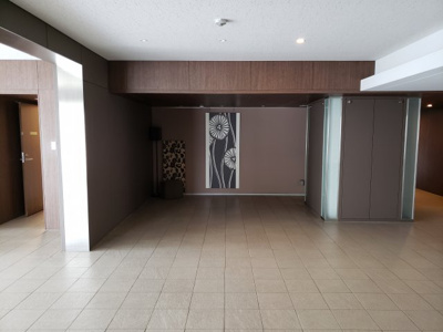 【エントランス】 | アーバンビュー渚ガーデン・タワーヴィレッジ7番館 | 高級感のあるエントランス