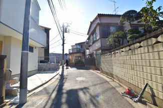 【前面道路含む現地写真】 | 北西側4.5ｍ道路、車の通行はほとんど御座いません。