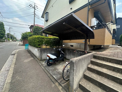 【その他共用部分】 | フレマリール仲町台壱番館 | 屋根付きの駐輪場があるので雨が降っても安心です☆自転車はちょっとした移動手段に便利ですよね！