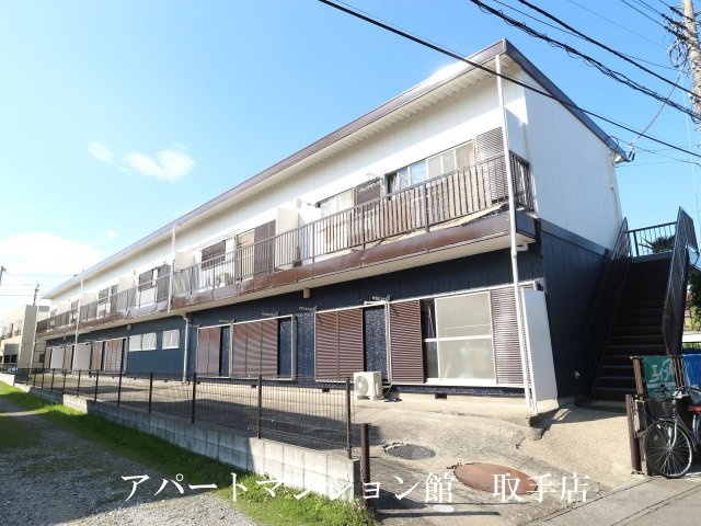 市村ハイツの外観