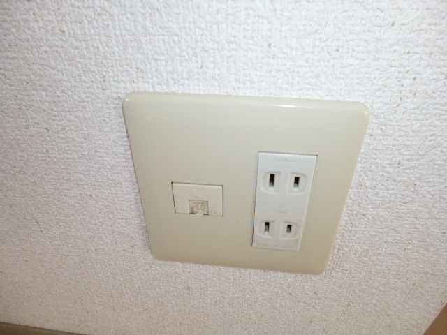 プレジール清音Ａのその他|電話モジュラー