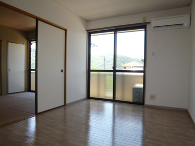 【居間・リビング】 | プレジール清音Ａ