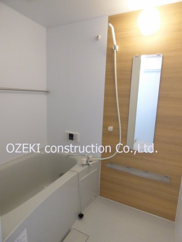 アルバ・グラート Bの浴室