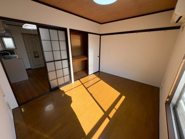 コーポジュネスの内装