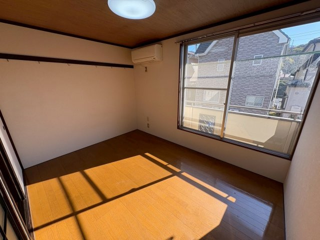 コーポジュネスの居間・リビング