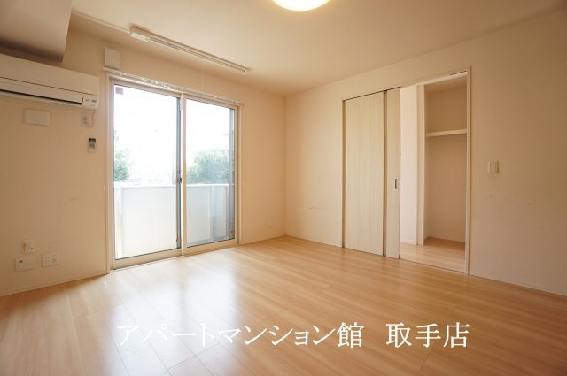 ル・ジャルダンＢの居間・リビング