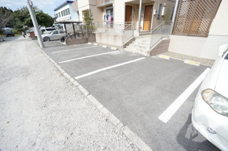 【駐車場】