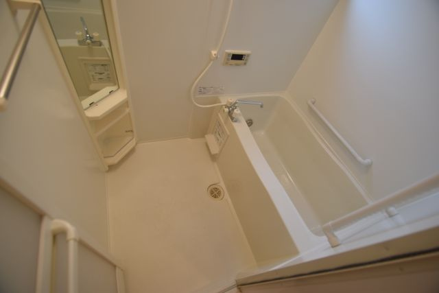 アルカディアの浴室|追い焚き機能つきです