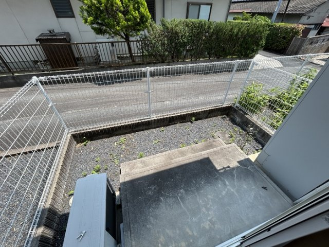 エスペランサ　C棟の庭