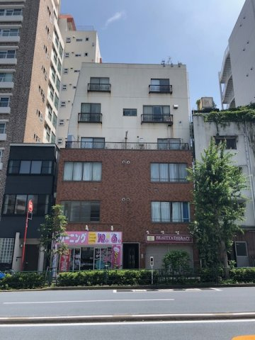 メゾン新宿の外観