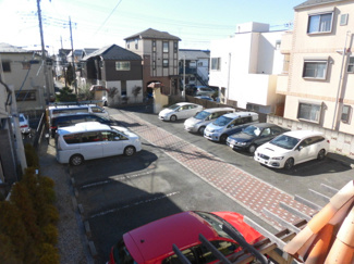 【駐車場】