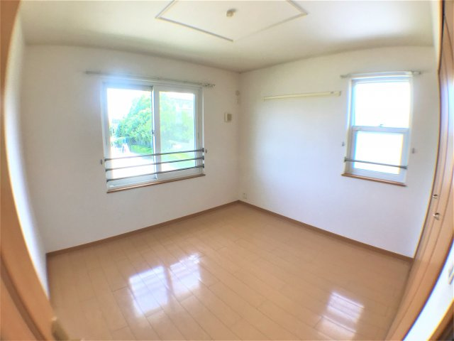 パークス古見の洋室