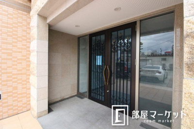 【エントランス】 | 琥珀