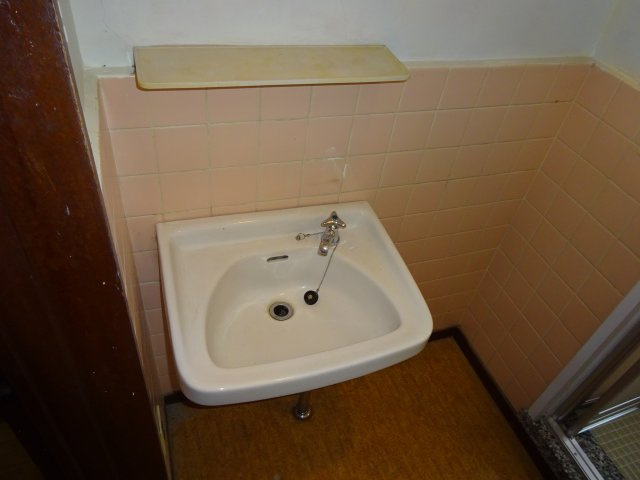 杉浦マンションの独立洗面台