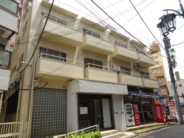 杉浦マンションの外観