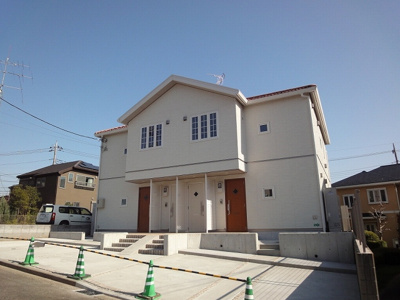【駐車場】 | さくらガーデン【SHM】 | いつでも目の届く敷地内に駐車場があります♪荷物がかさばりがちなお買物にも、敷地内駐車場があると便利ですよね☆