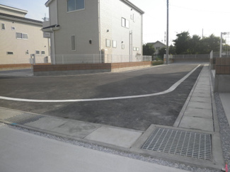 【前面道路含む現地写真】 | 前面道路含む現地写真です