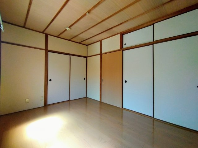 第二南方マンションの洋室