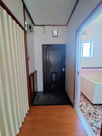 第二南方マンションの玄関