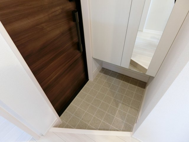 ヴィラボヌールの玄関