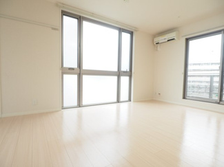 【居間・リビング】 | ラシーヌ中野島