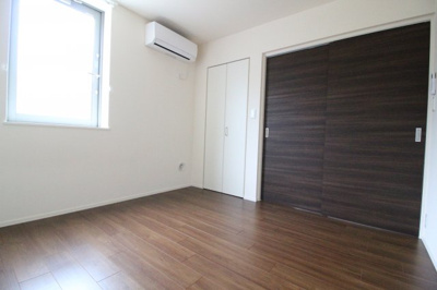 【洋室】 | リバージュ ブンベエ