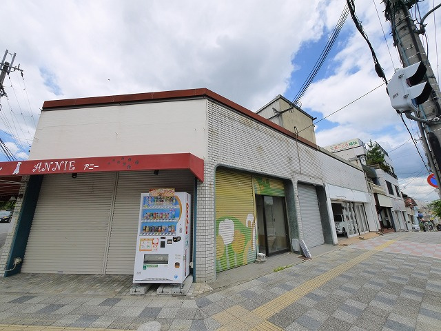 おかげビルの外観