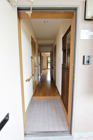 コンフォール赤坂の玄関|106号室の玄関
