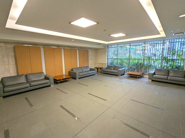 ParkCube浅草田原町のロビー