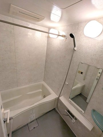 ParkCube浅草田原町の浴室|追焚、浴室換気乾燥機付です