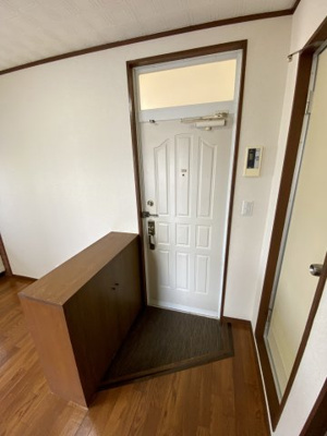 【玄関】 | ロイヤルコーポ黒江