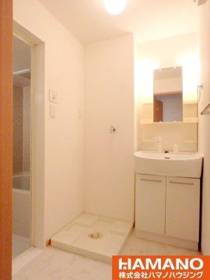 【洗面所】 | ロイヤルコート | 使いやすい洗面所です