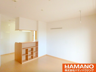 【居間・リビング】 | ロイヤルコート | おしゃれなリビングです