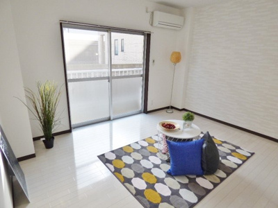 【ロビー】 | ＹＫビル | 白い床は若い方や女性に人気があります♪エアコン１台付き！