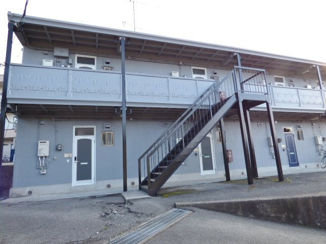 【外観】 | ＹＫ第２ビル | 壁色塗替済！グレーと黒でシャープな印象に生まれ変わりました♪