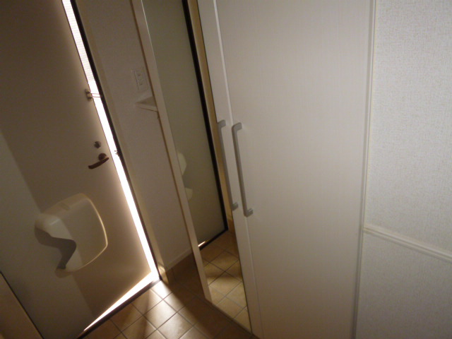 ディリジェントファイブＢの玄関