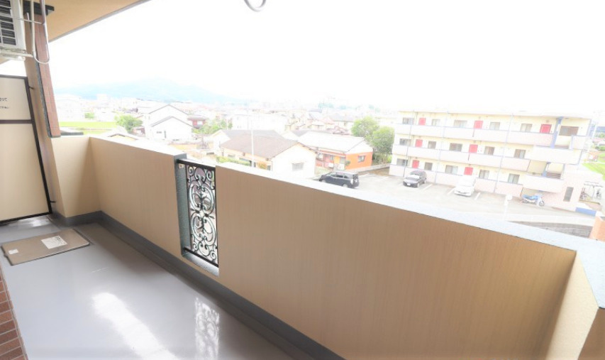 サンハイツ飯田のバルコニー|バルコニーがあります