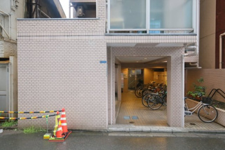 【エントランス】