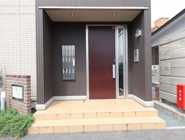 ドミールｗｉｔｈＤのエントランス