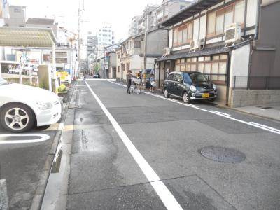 シャルマン御池の周辺|前面道路