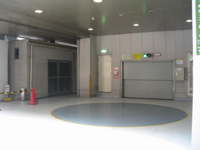 【駐車場】 | 阪神産経桜橋ビル