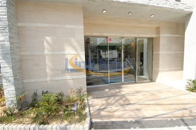 【エントランス】 | Park Hana Honmachi WEST