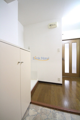 【玄関】 | レフィナード鶴翁