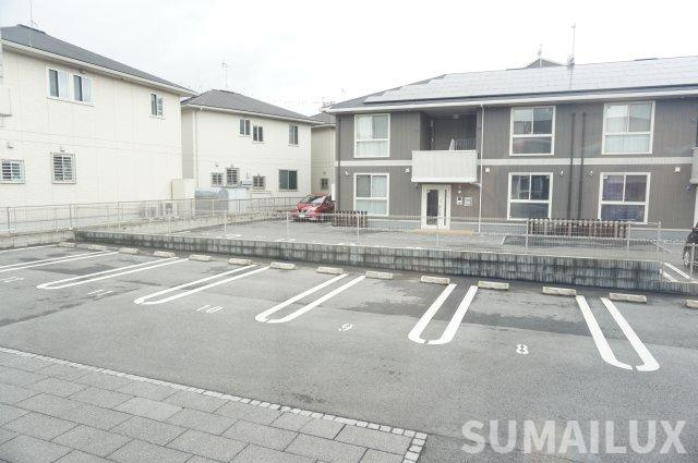 セキュレア須屋Cの駐車場