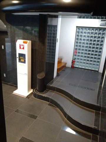 第一びる別館北棟のエントランス