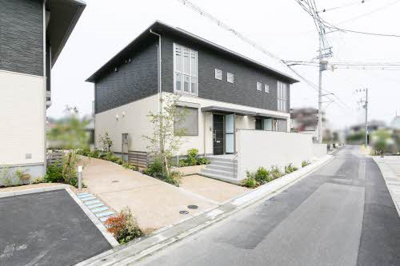 【外観】 | ＲＯＹＡＬ　ＧＲＡＮＤ　ＳＴＡＧＥ　Ａ