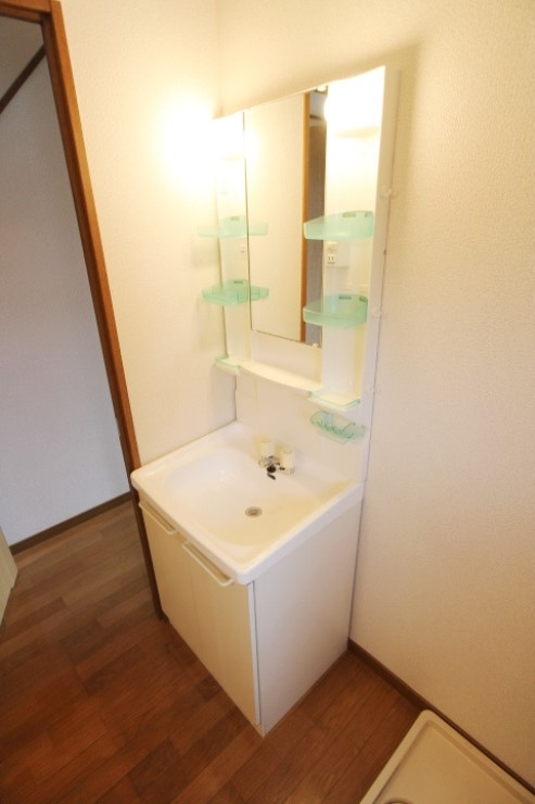 オーシャン小郡【キャッシュバック対象物件】の独立洗面台|独立洗面化粧台付き