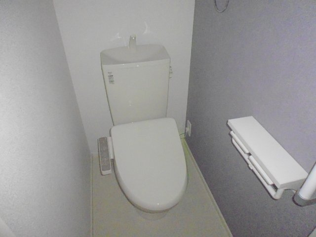 ディリジェントファイブＣのトイレ|温水洗浄便座