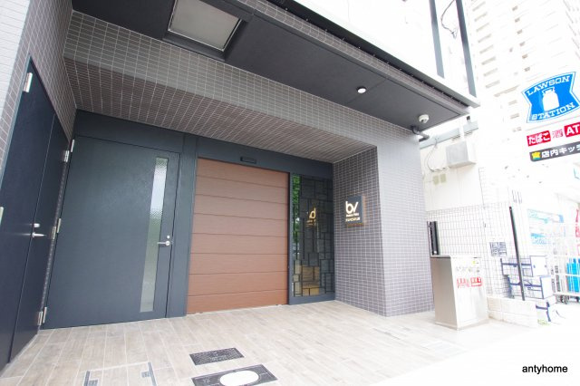 ブエナビスタ上町　仲介手数料無料のエントランス