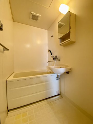 【浴室】 | プレジール西小二里